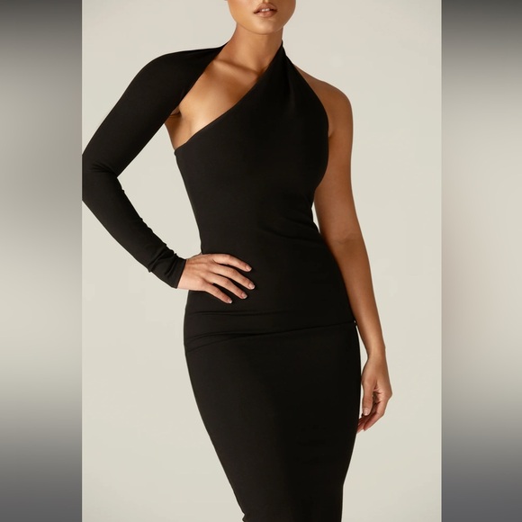 NWT DASHA MODERN MIDI DRESS (BLACK) - Picture 3 of 9